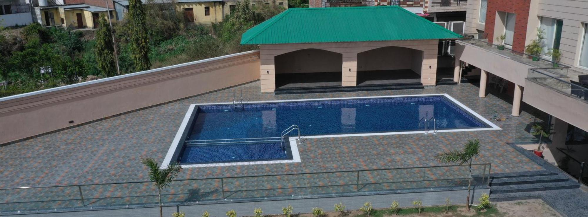 Hotel Classic Residency Kālka المظهر الخارجي الصورة