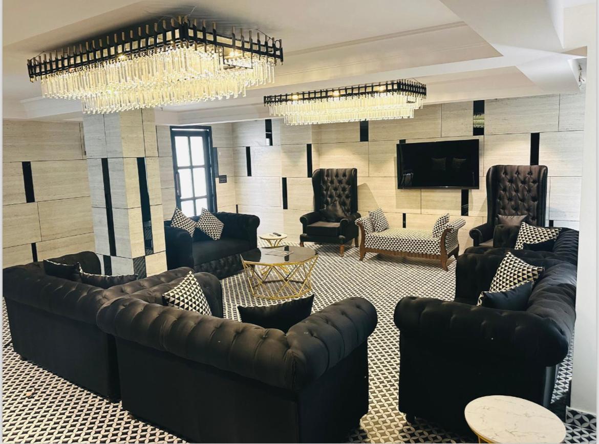 Hotel Classic Residency Kālka المظهر الخارجي الصورة